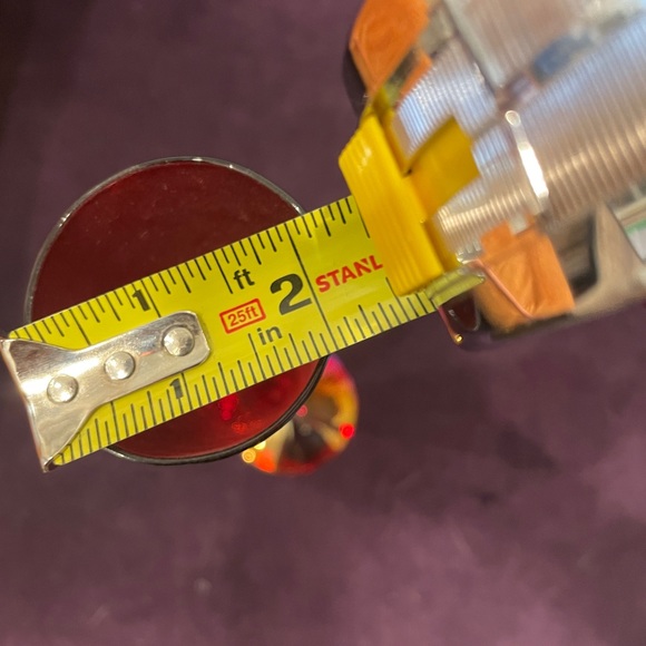 Fancy pink iridescent cocktail glass - Picture 3 of 4